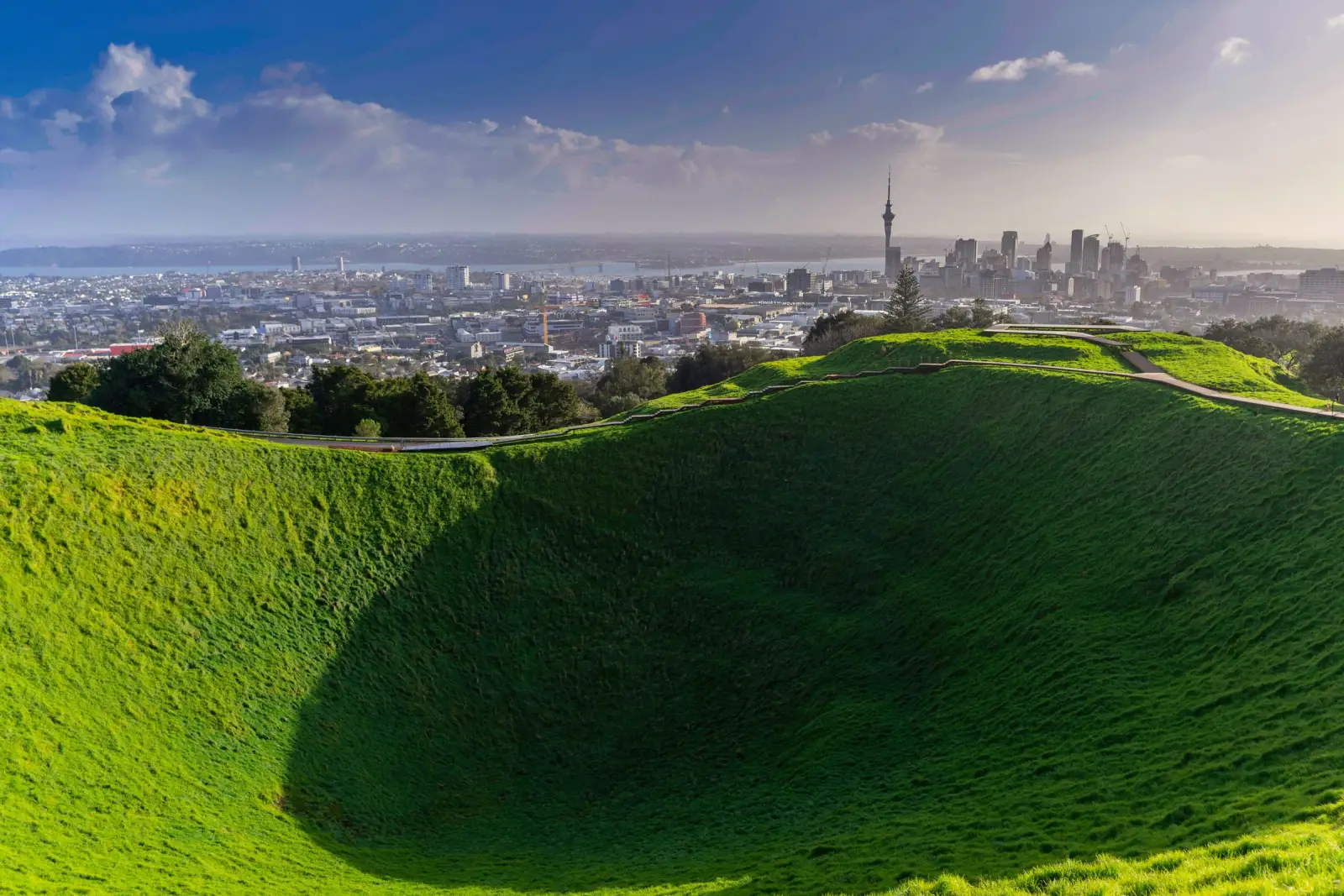 Auckland seen from Maungawhau / Mt Eden, with the city centre and harbour beyond